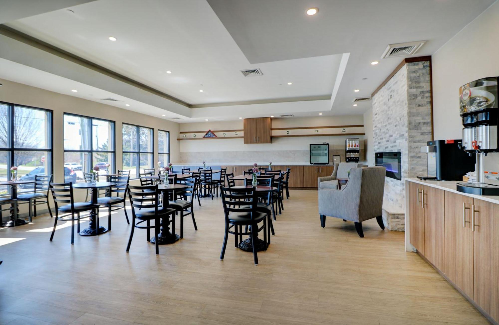 Anchorage Inn And Suites Портсмут Экстерьер фото